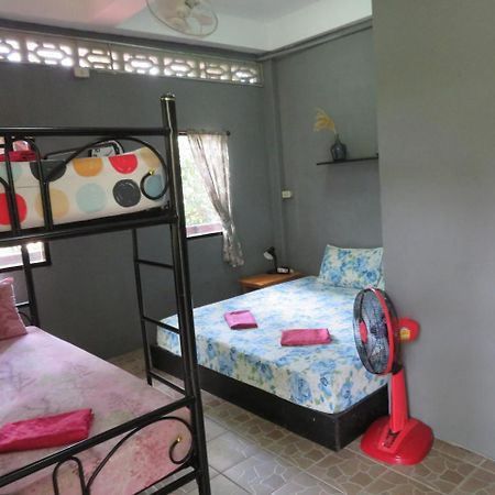 Same Same Guesthouse, Bar & Restaurant (Adults Only) Hat Rin Buitenkant foto