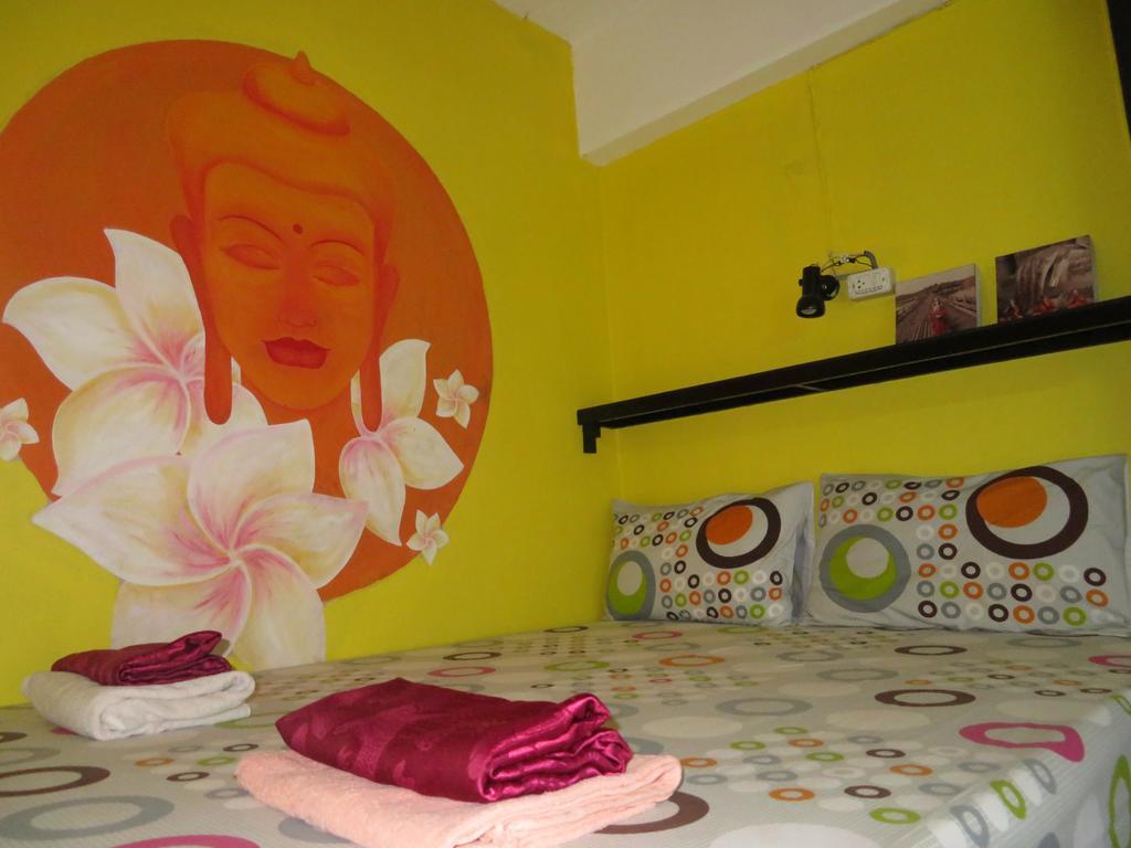 Same Same Guesthouse, Bar & Restaurant (Adults Only) Hat Rin Buitenkant foto