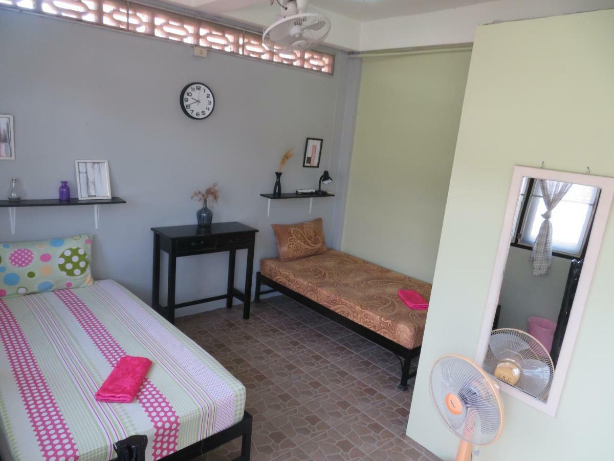 Same Same Guesthouse, Bar & Restaurant (Adults Only) Hat Rin Buitenkant foto